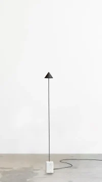 Luminária de Piso Quepe